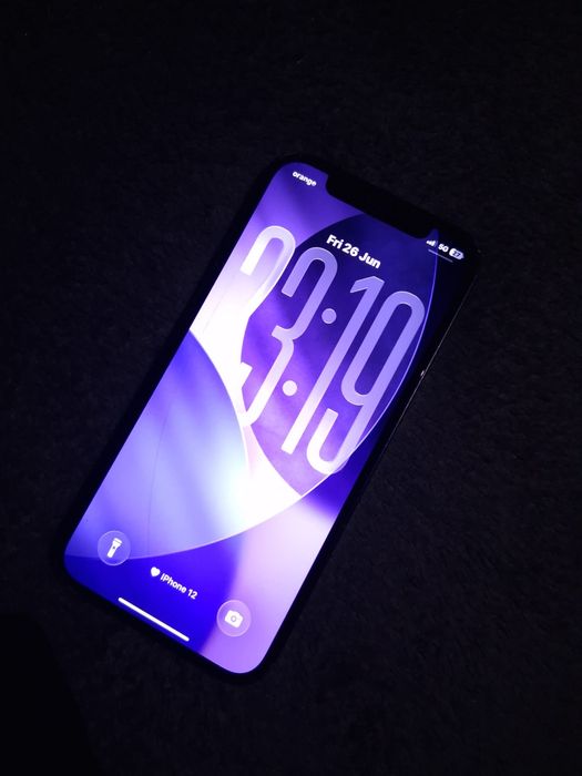 iPhone 12 de vanzare
