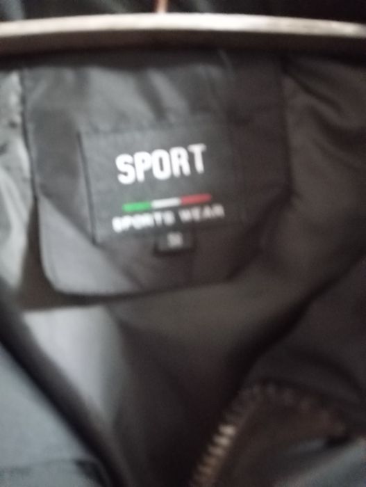 Продам куртку чёрного цвета