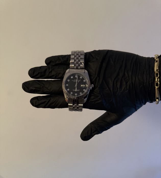 Ceas Rolex nou – elegant, model clasic cu dată