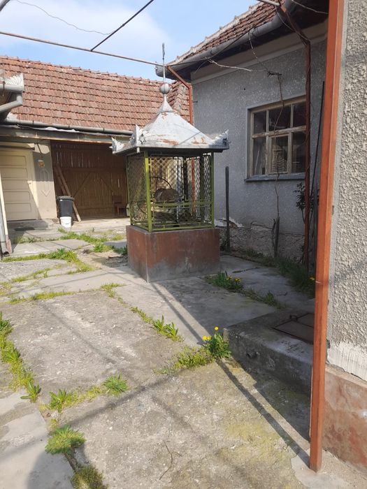 Vand casa 2622 mp in Beliu