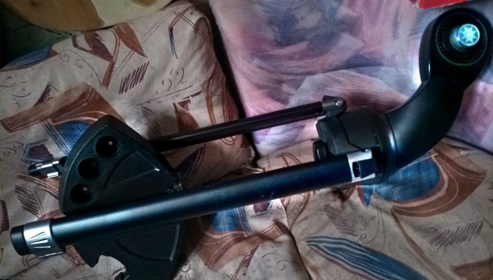 Телескоп астрономически 114/127мм с монтировка компютърна MEADE GoTo