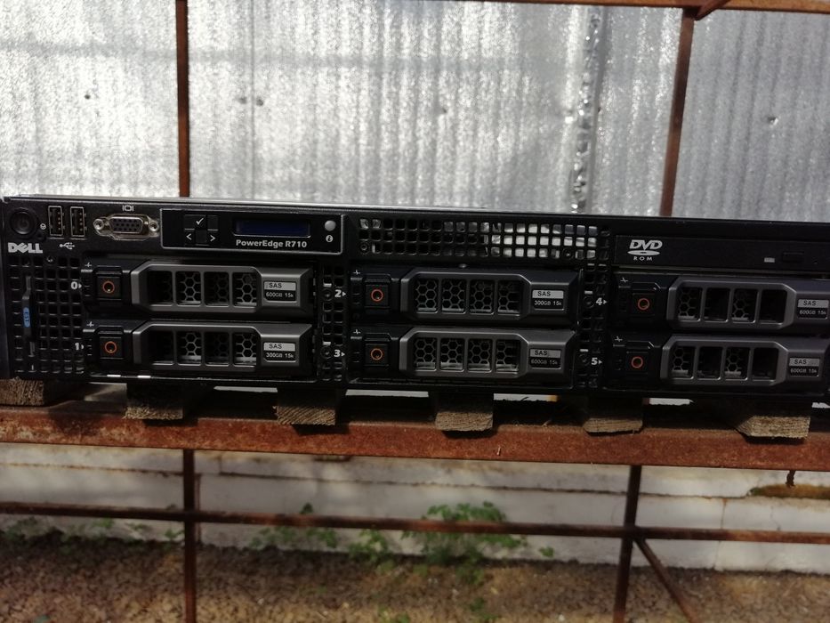 Сервер Dell r710