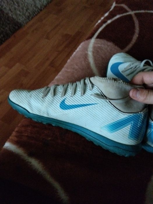 Adidași de fotbal Nike mercurial