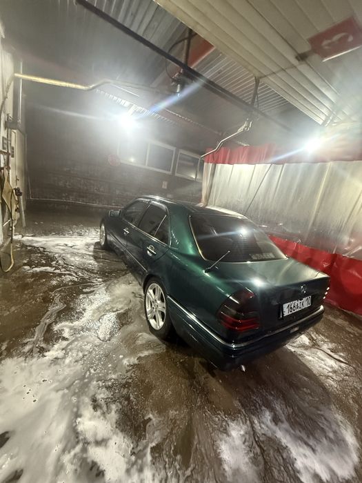 Продам мерседес С200