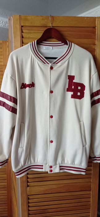 Ботинки кроссовки туфли.