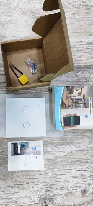 Сенсорный Wi-Fi выключатель на 1 кнопку Tuya Алиса Умный дом