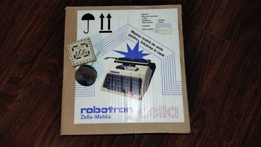 Masina de scris ROBOTRON, Cella, sigilata, din '90. Doar 400 lei!