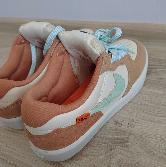 Обувки Nike SB Force 58