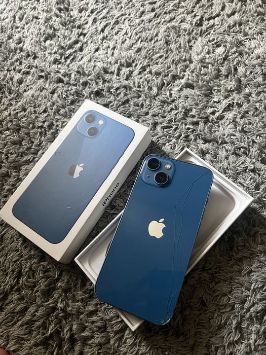Продам  айфон 13