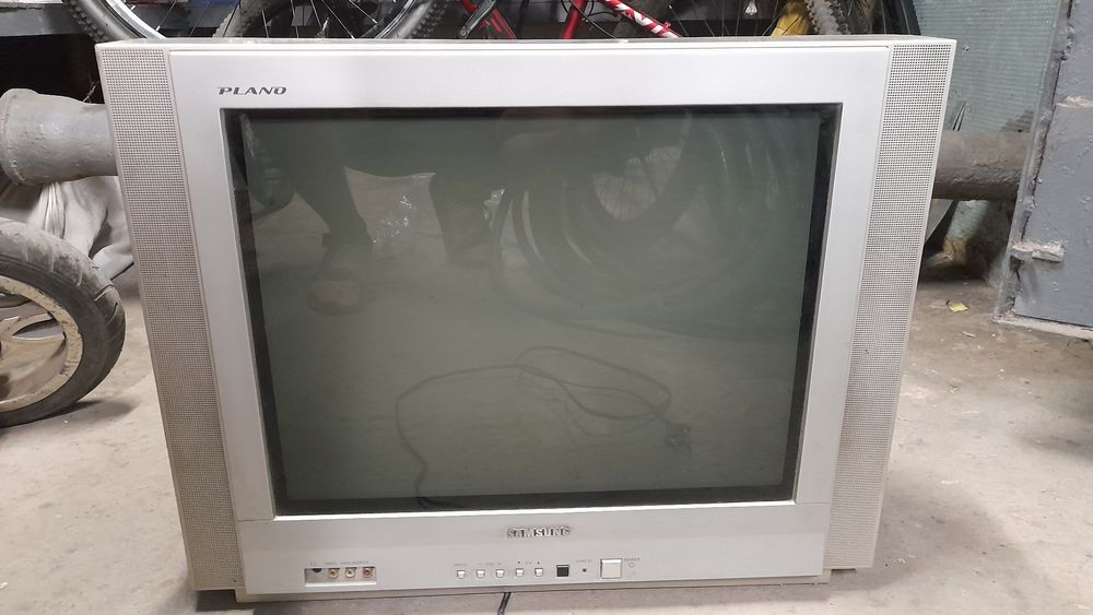 Продам телевизор