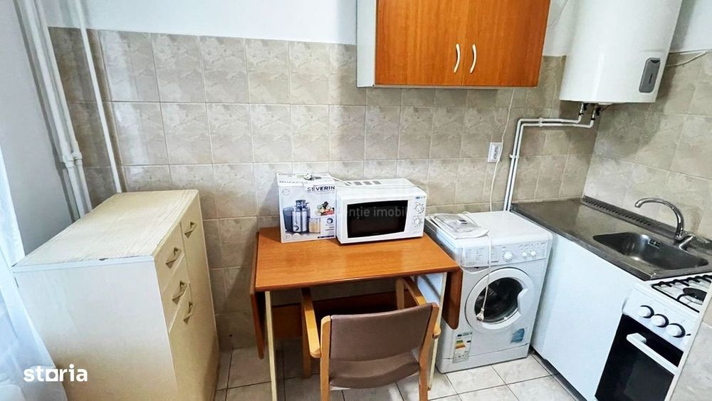 Centru - Podul de Fier, 1 camera mobilat si utilat, liber