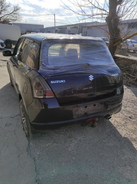 Продавам на части SUZUKI SWIFT 1.3 i 2007г.