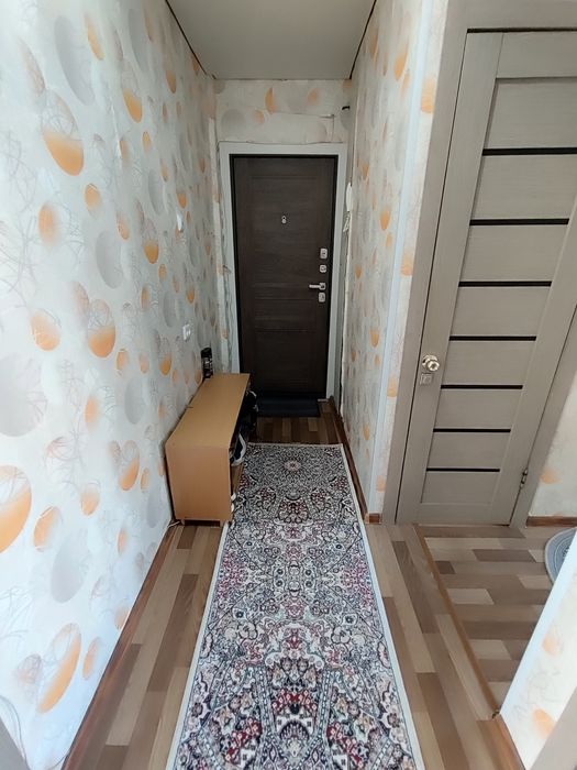 Продам 2-комн (4-32, 1 эт)