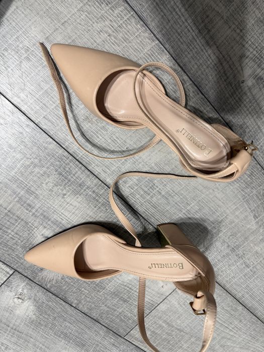 Pantofi ( Imitație de piele )