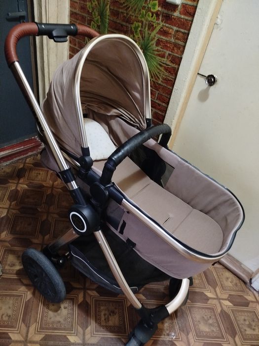 Продаётся детская коляска
