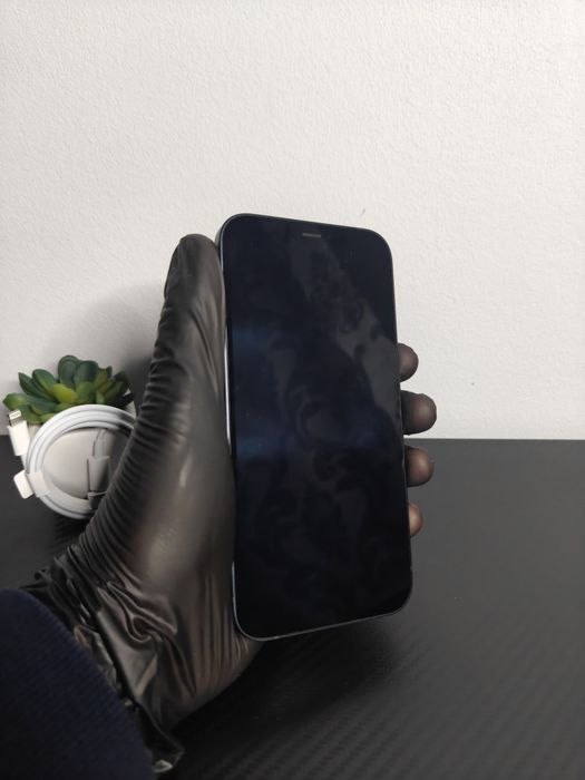 iPhone 12, Black • Perfect Funcțional! • Condiție Excelentă!