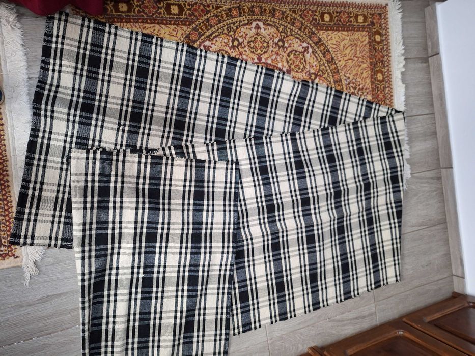 Covoar vechi de tip traversă