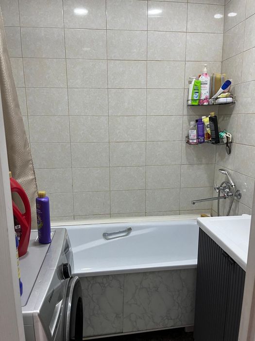 Продам 2х комн улудшеную квартиру