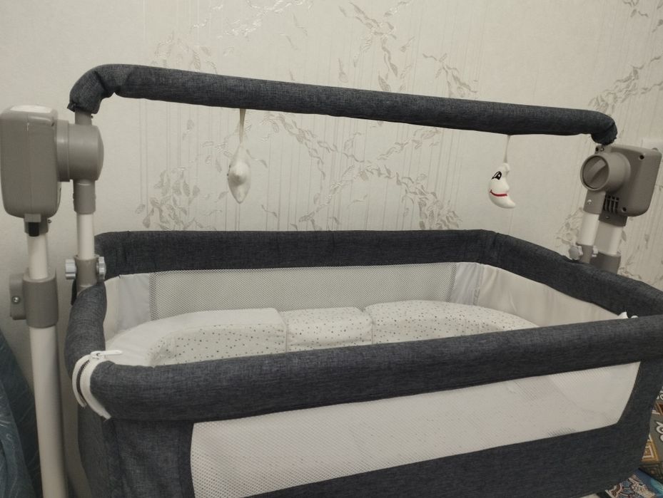 Срочно!!!Кровать -качалка новая