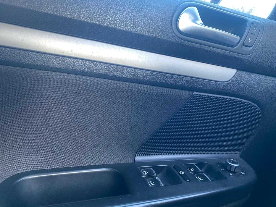 VW Golf 6 Variant 1.6 TDI Bluemotion 2010 | Istoric curat, Investiții recente majore