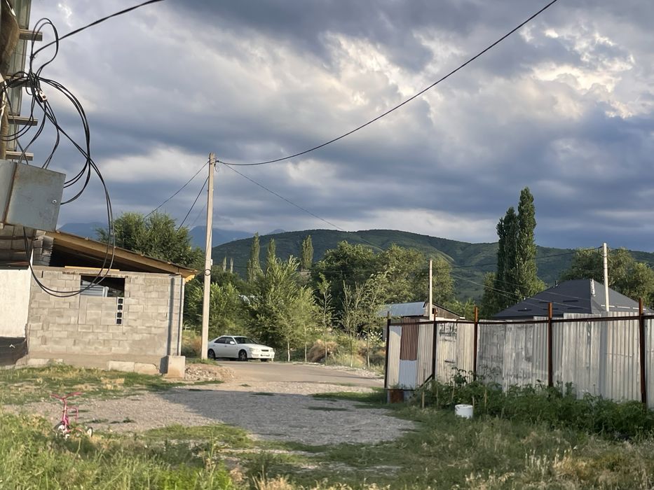 Продам дом, у подножия, гор! Срочна