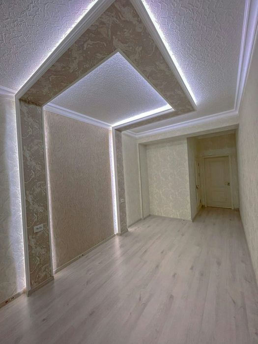 Uy sotiladi. Yashinobod Olmos rezedent. 4xona. 95kv.m