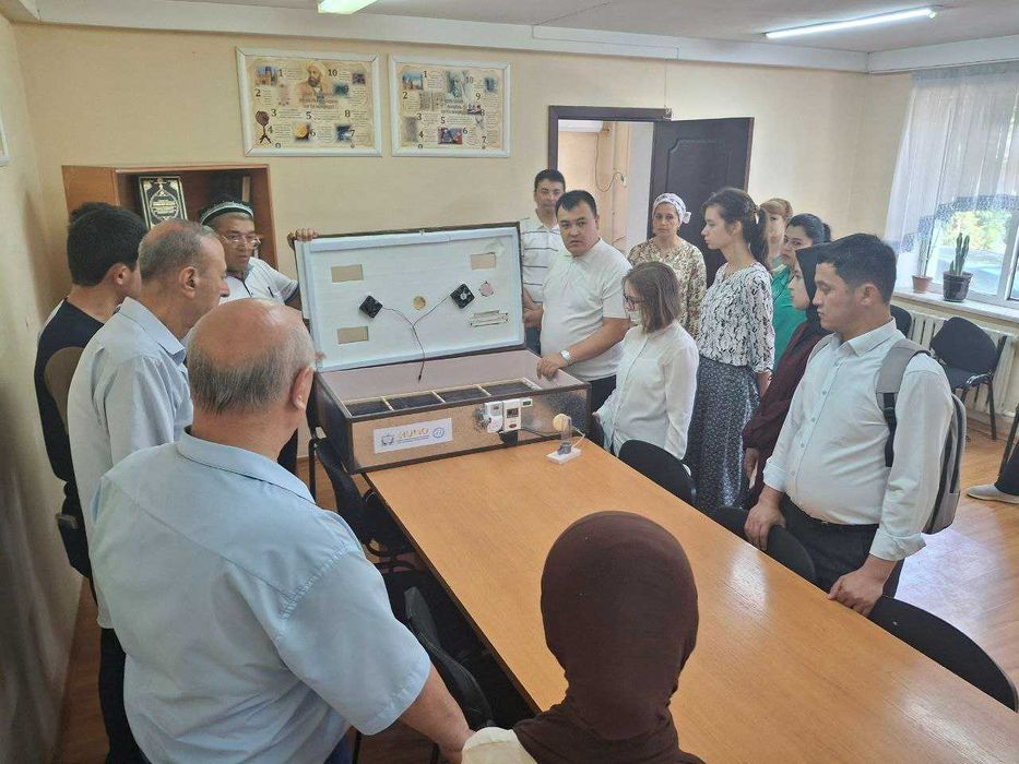 Инкубаторы автомат. 12/220 в на 96шт.