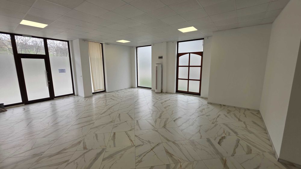 Дава се под наем Магазин в Търговище, Изток 1 - 80 кв.м за 598.23 € - Снимка #6