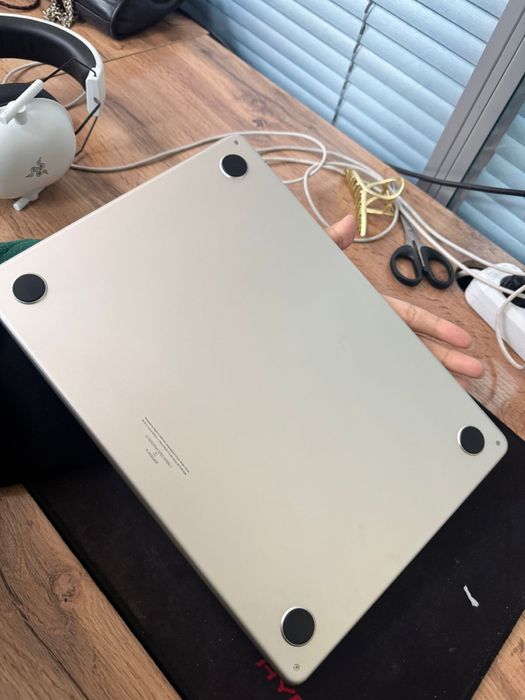 MacBook 16GB - 256GB M4