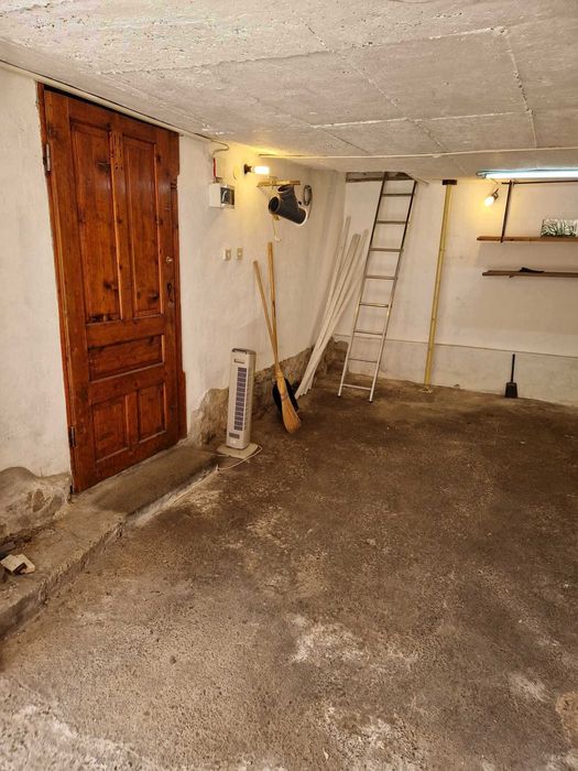 Продава се Гараж / Паркомясто в Плевен, Идеален център - 23 кв.м за 1066 €/кв.м - Снимка #2