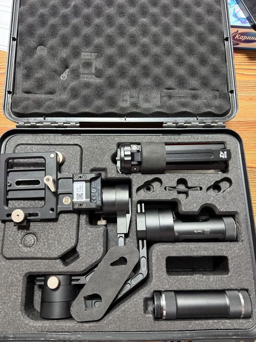 Стабилизатор Zhiyun Crane Plus