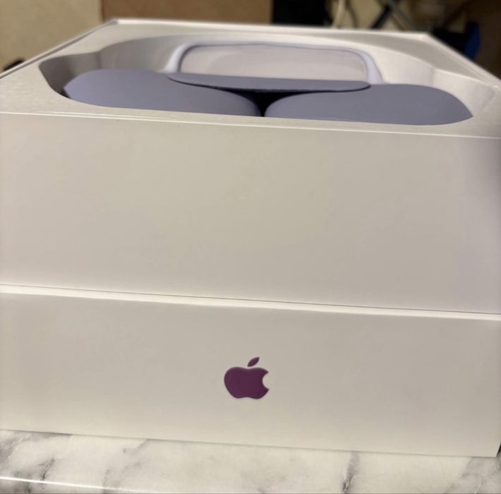 Apple AirPods Max – Culoare Mov (Purple) – Stare Excelentă