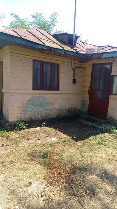 Casă de Vanzare Cocorastii Colt