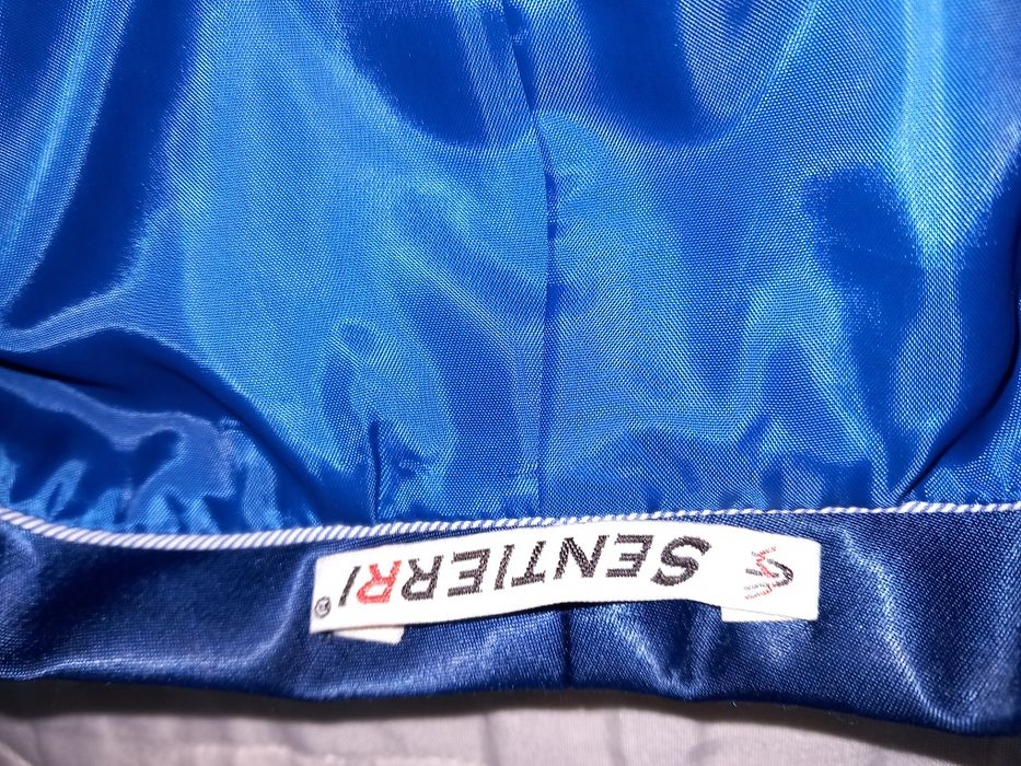 Costum bărbați stare foarte bună.