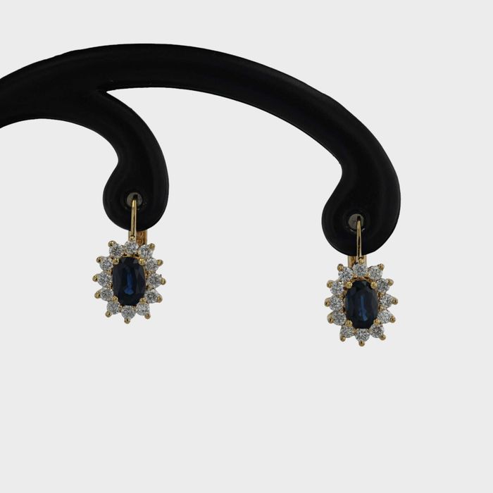 Cercei de aur galben 18k, 4,40 grame, safire si diamante-cod 8567