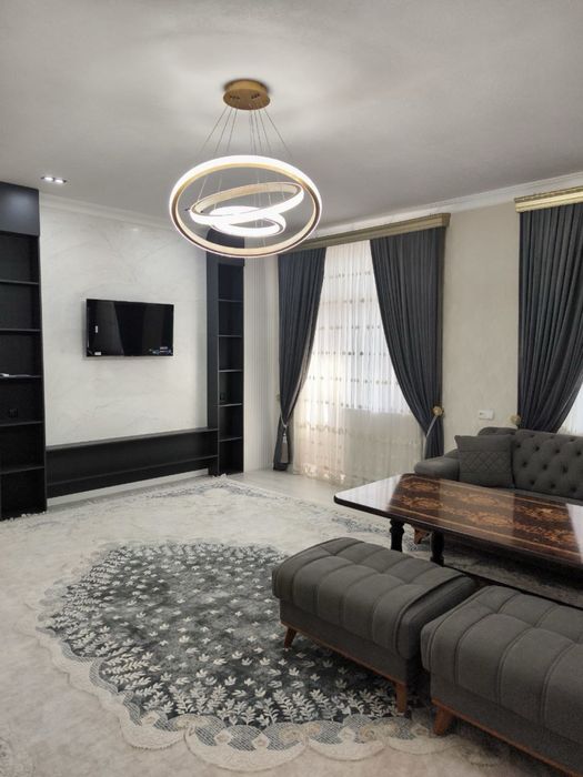 Продается 4 ком. Квартира площадью 90 кв.м. По ул. Рудаки