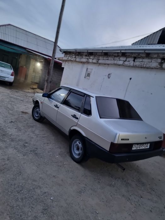 Vaz 21099.   Sotiladi