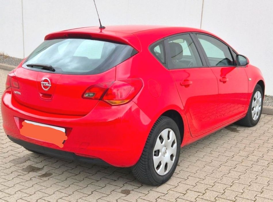 Opel Astra J An 2010 Euro 5 Motor 1,4 Benzină Mpi Clasic 86 Cai Climă