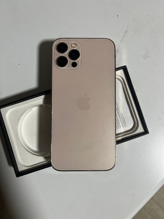 iPhone 12 Pro торг уместен