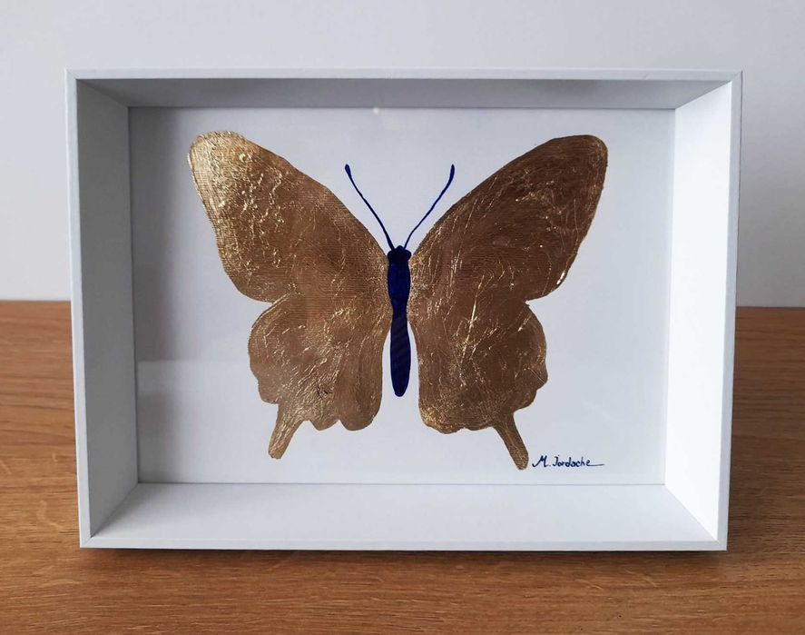 Fluturi pictați manual – acuarelă pe hârtie