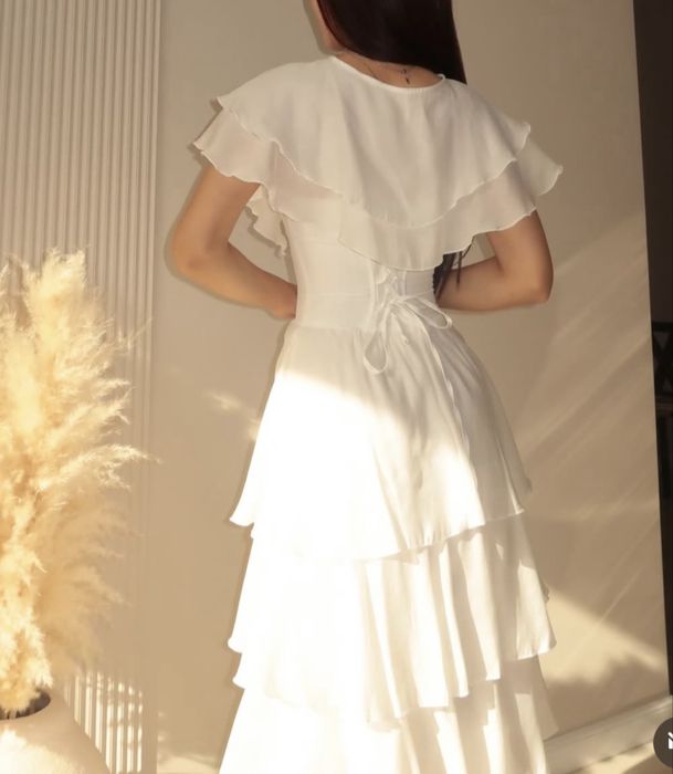 Белые платья в отличном состоянии