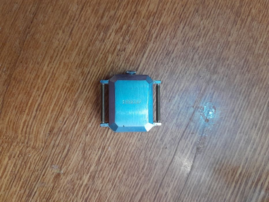 Часы  СССР  б/у.