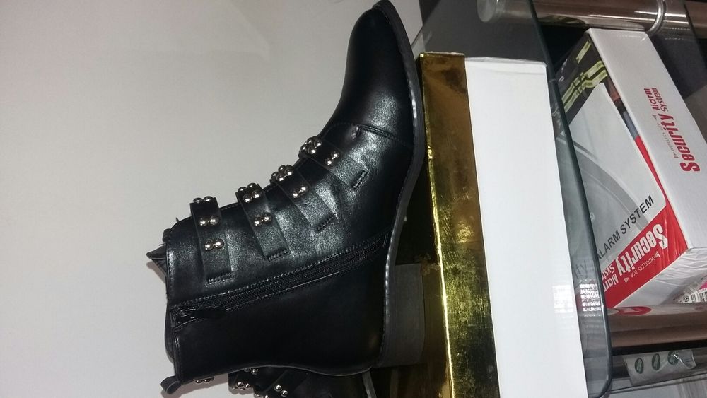 Дамски боти