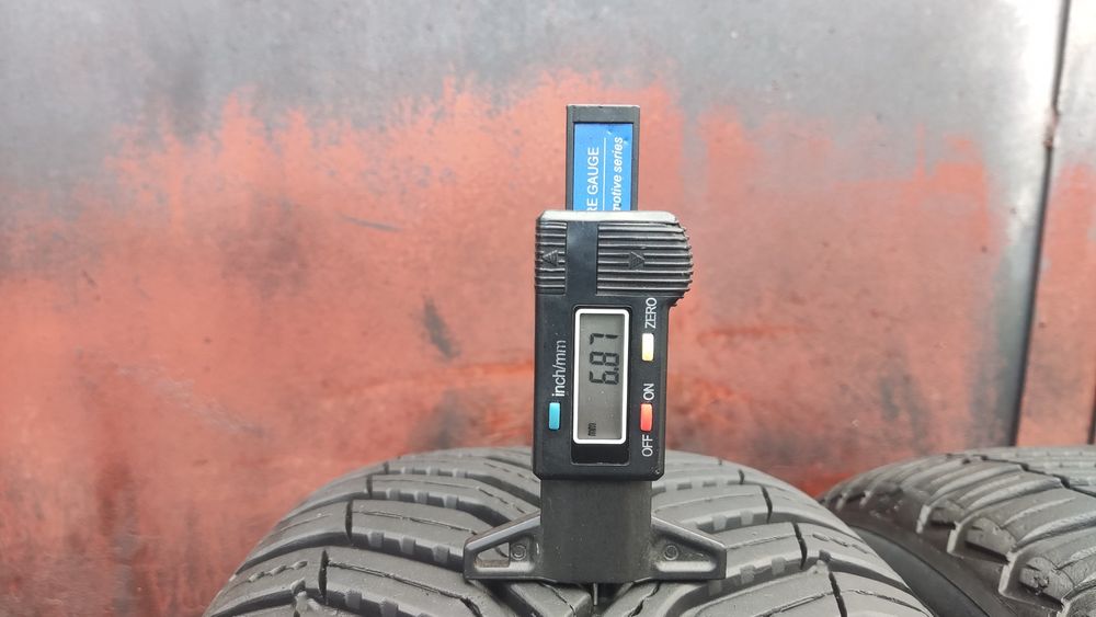 1броя всесезонна гума 215/60/17 Michelin Cross Climate 2
dot3123
6.87mm