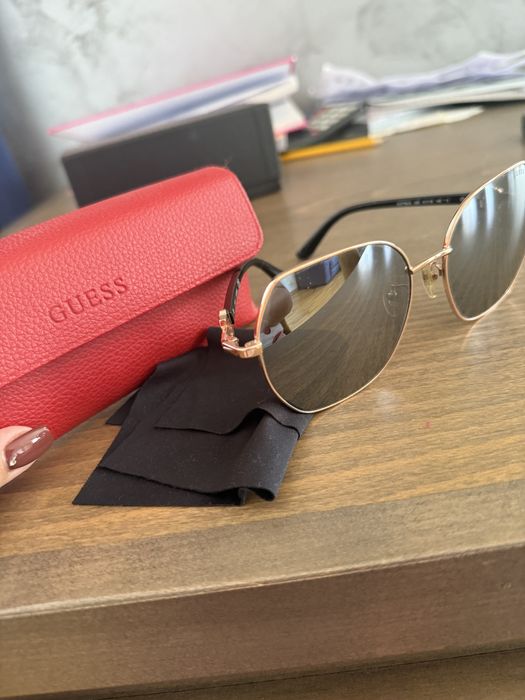 Слънчеви очила guess