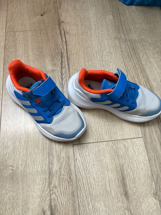 Adidasi Adidas marime 30