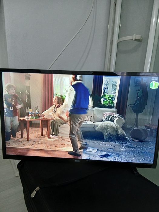 Televizoare led  32 de zoli 3 buc