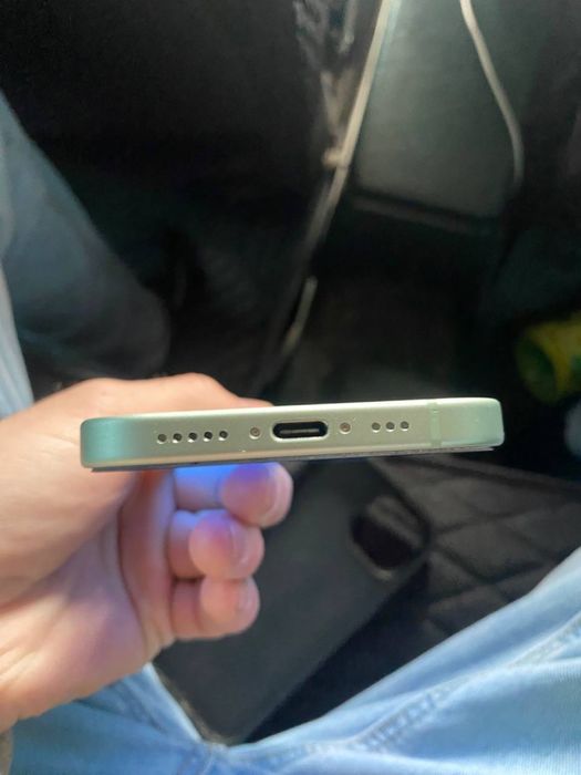 Айфон 15 с гаранти идиал