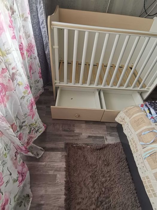 Продавам легло "Лорели" 60/120