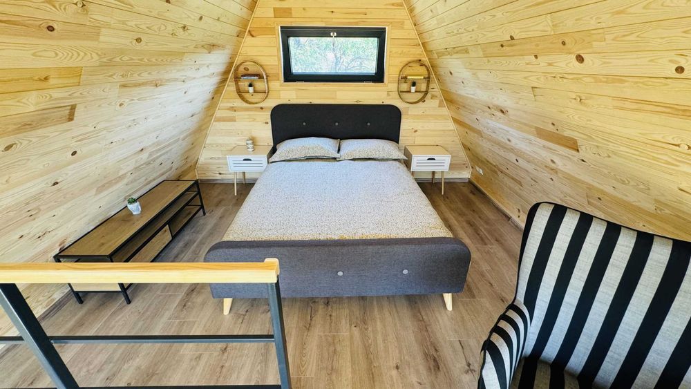 Cabana A-Frame Bangkok, capacitate 4 persoane, cu jacuzzi și saună